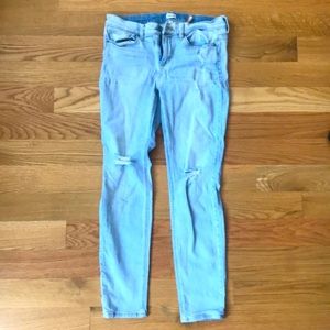 Sneak peek skinny jeans, size 9